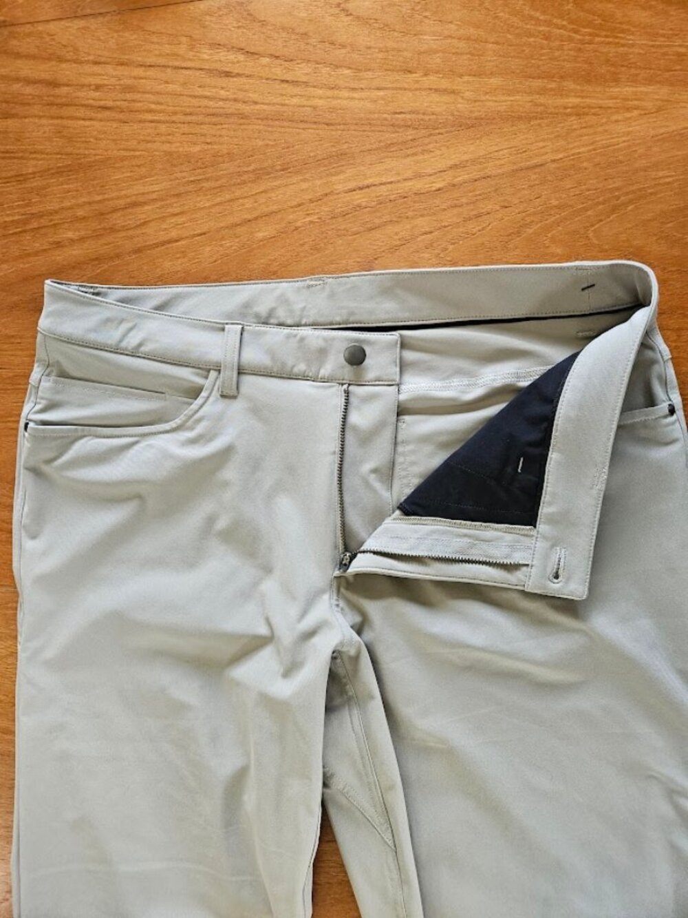 NWT Lululemon ABC Pant Classic 32” Riverstone 34 - Picture 5 of 13